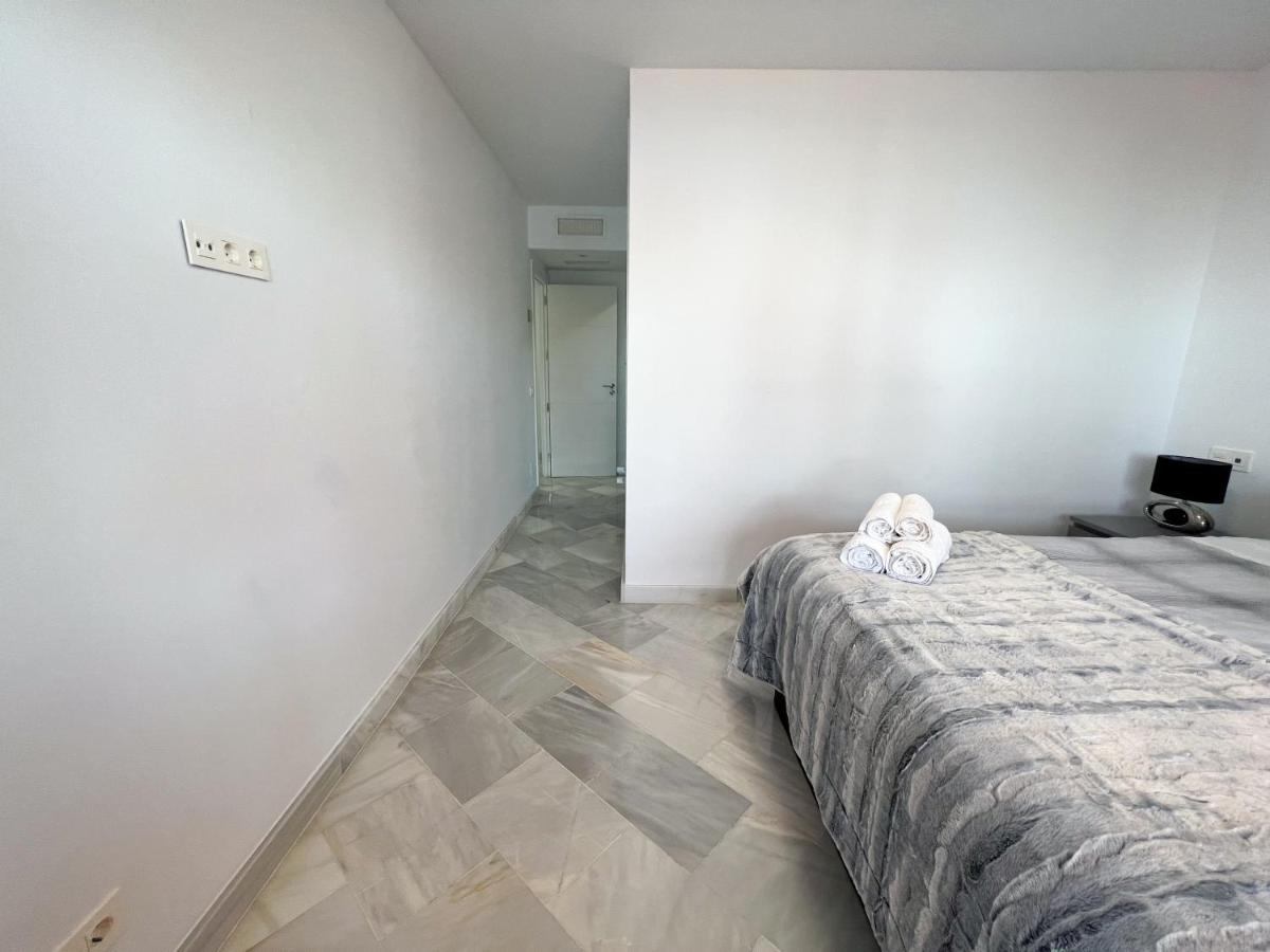 Luxury Three Bedroom Apartment At Estepona Exterior photo